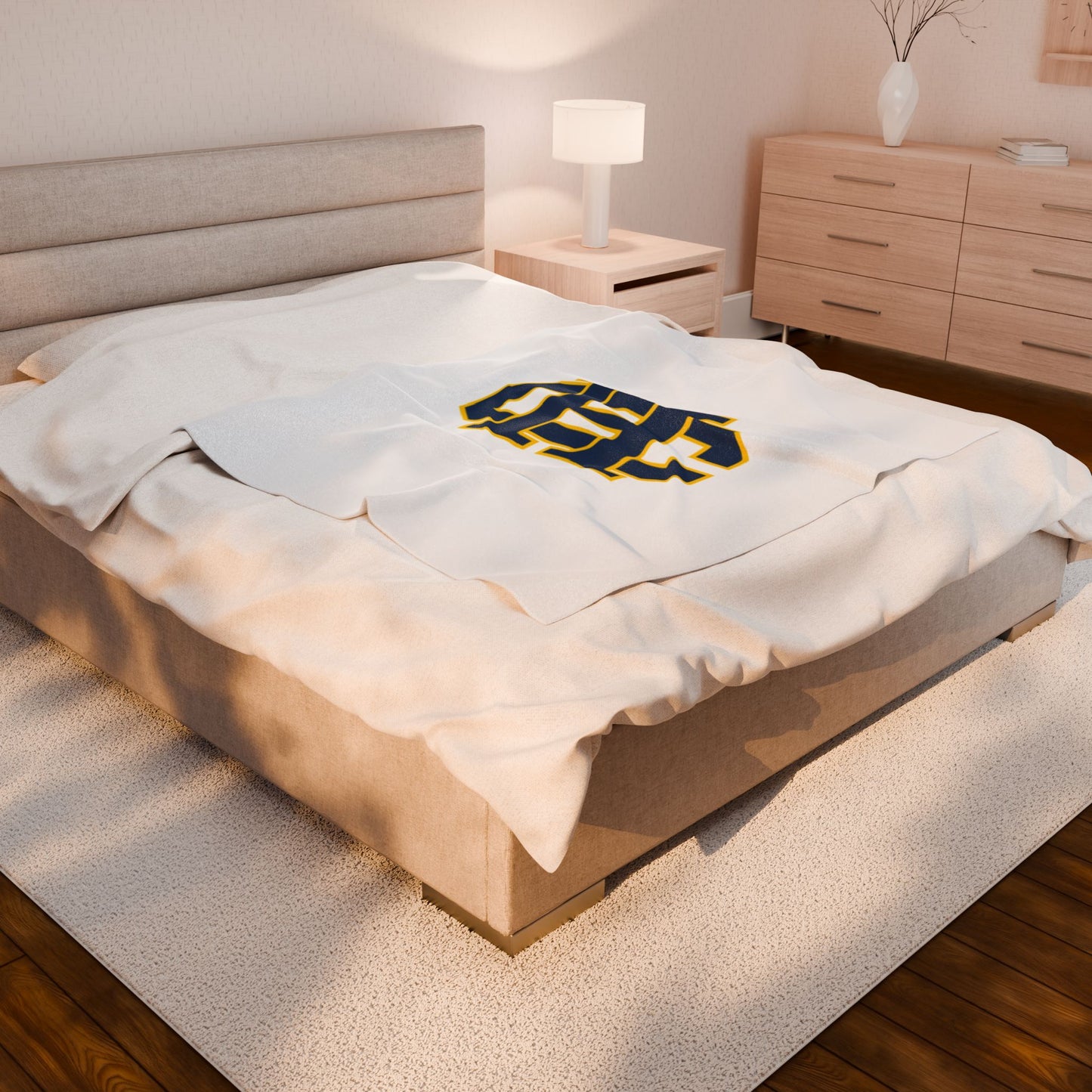Columbia Heights Hylanders Cozy Velveteen Plush Blanket - Perfect for Gifts and Home Décor