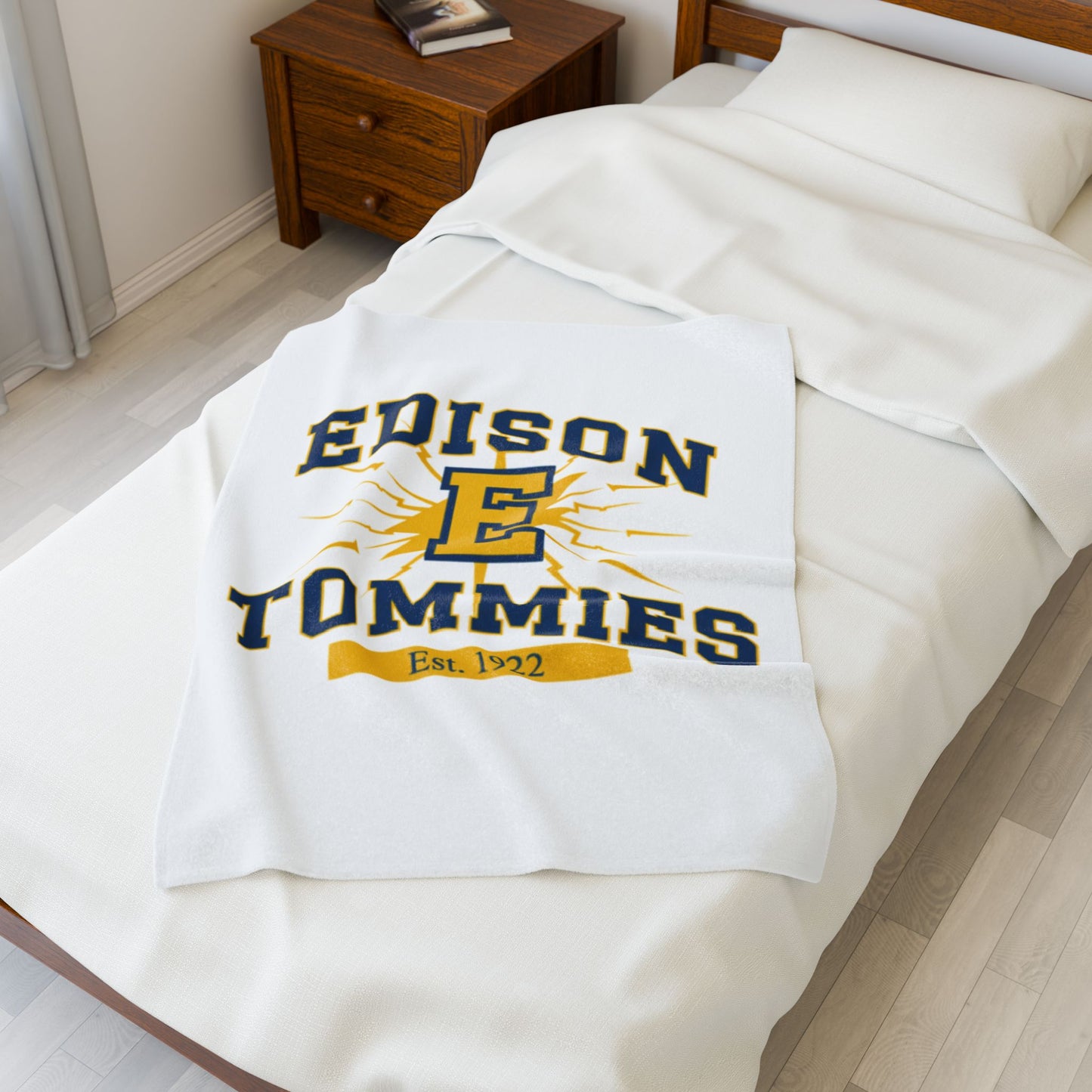 Minneapolis Edison Tommies Cozy Velveteen Plush Blanket