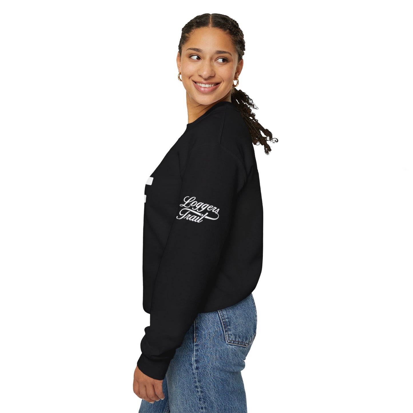 Embroidered Golf Crewneck Sweatshirt — Minimalist Bold Logo Pullover for Golfers