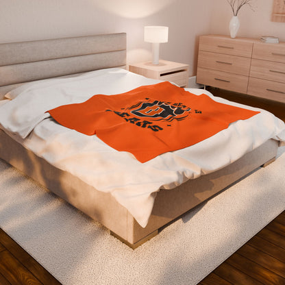 White Bear Lake Bears Cozy Velveteen Plush Blanket - Perfect for Relaxation and Home Decor