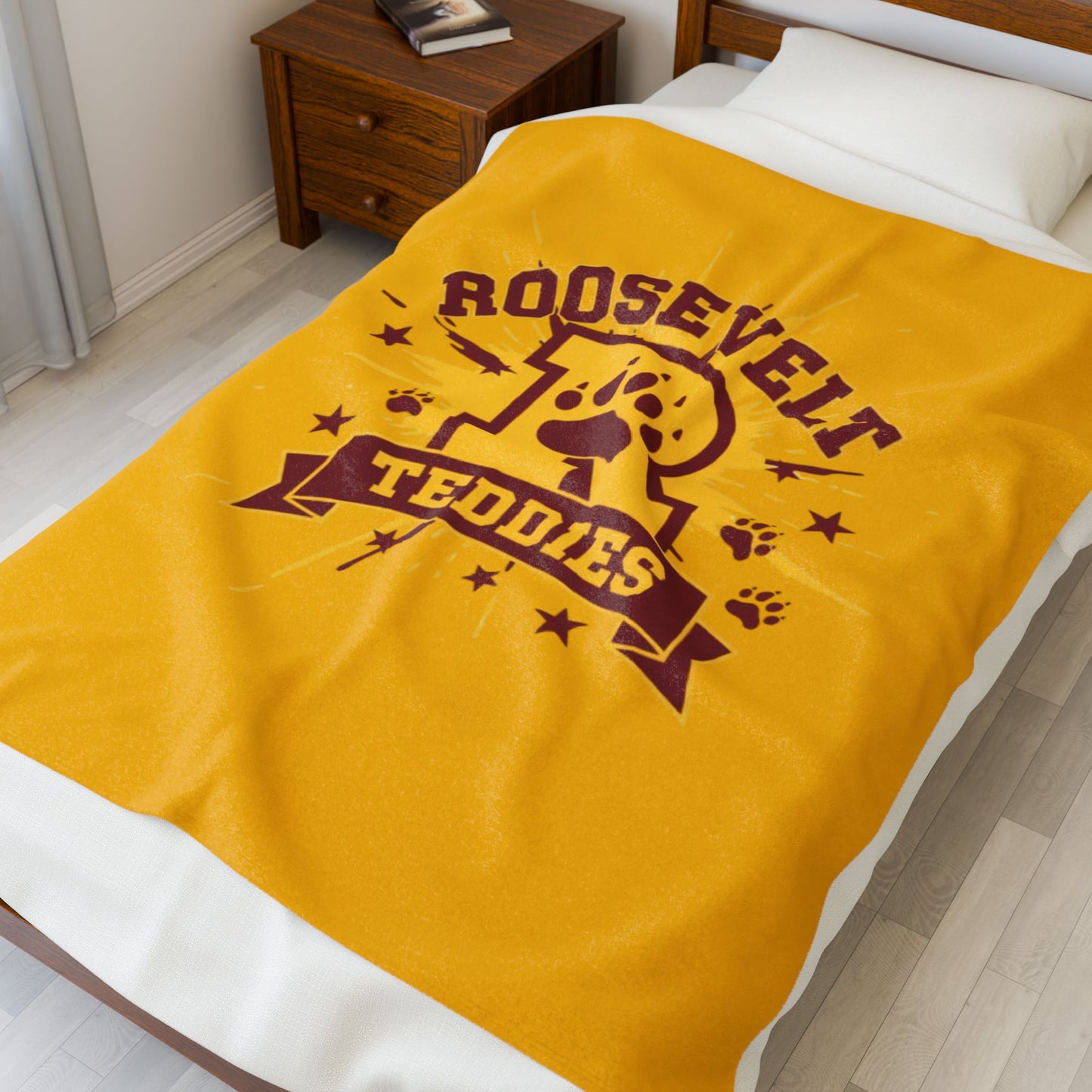 Minneapolis Roosevelt Velveteen Plush Blanket - Cozy Sports Fan Gift